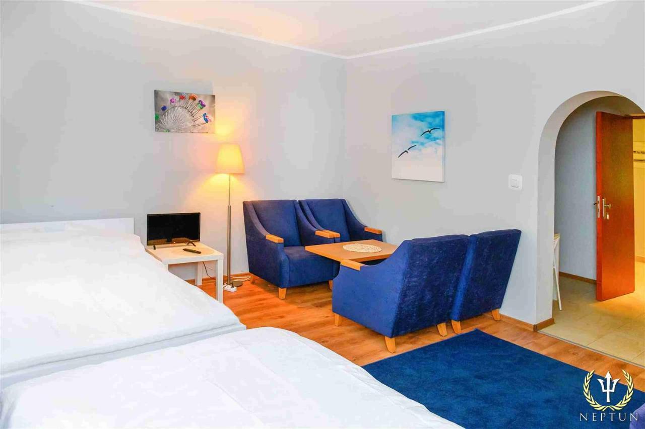 Neptun Ψ Hotel ยาสต์เชอเบีย กูรา ภายนอก รูปภาพ